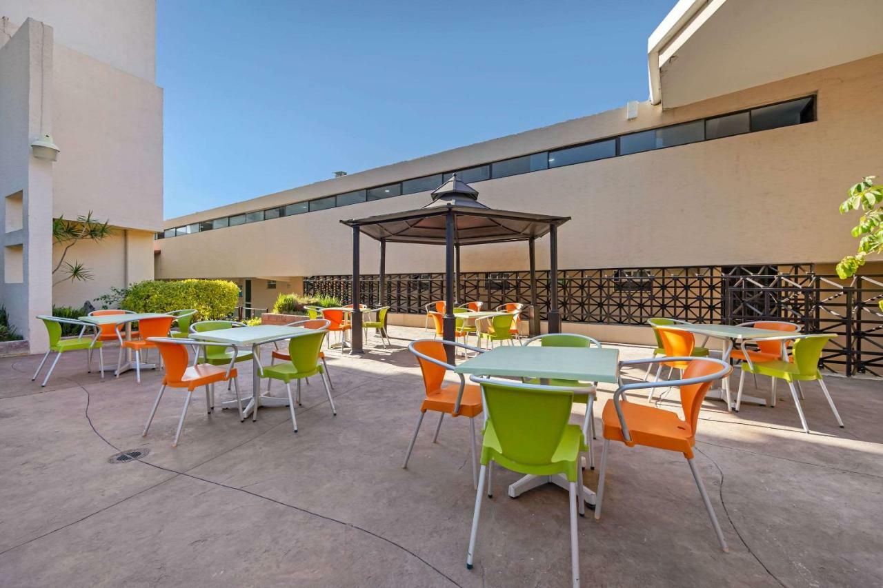Comfort Inn Querétaro Extérieur photo